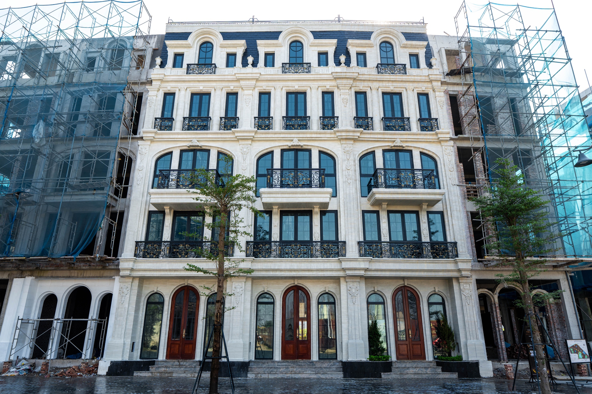 Vừa tham gia khởi công dự án gần 700 ha, Sunshine Group đang triển khai thi công các dự án khác ra sao?- Ảnh 6. Vừa tham gia khởi công dự án gần 700 ha, Sunshine Group đang triển khai thi công các dự án khác ra sao?- Ảnh 6.