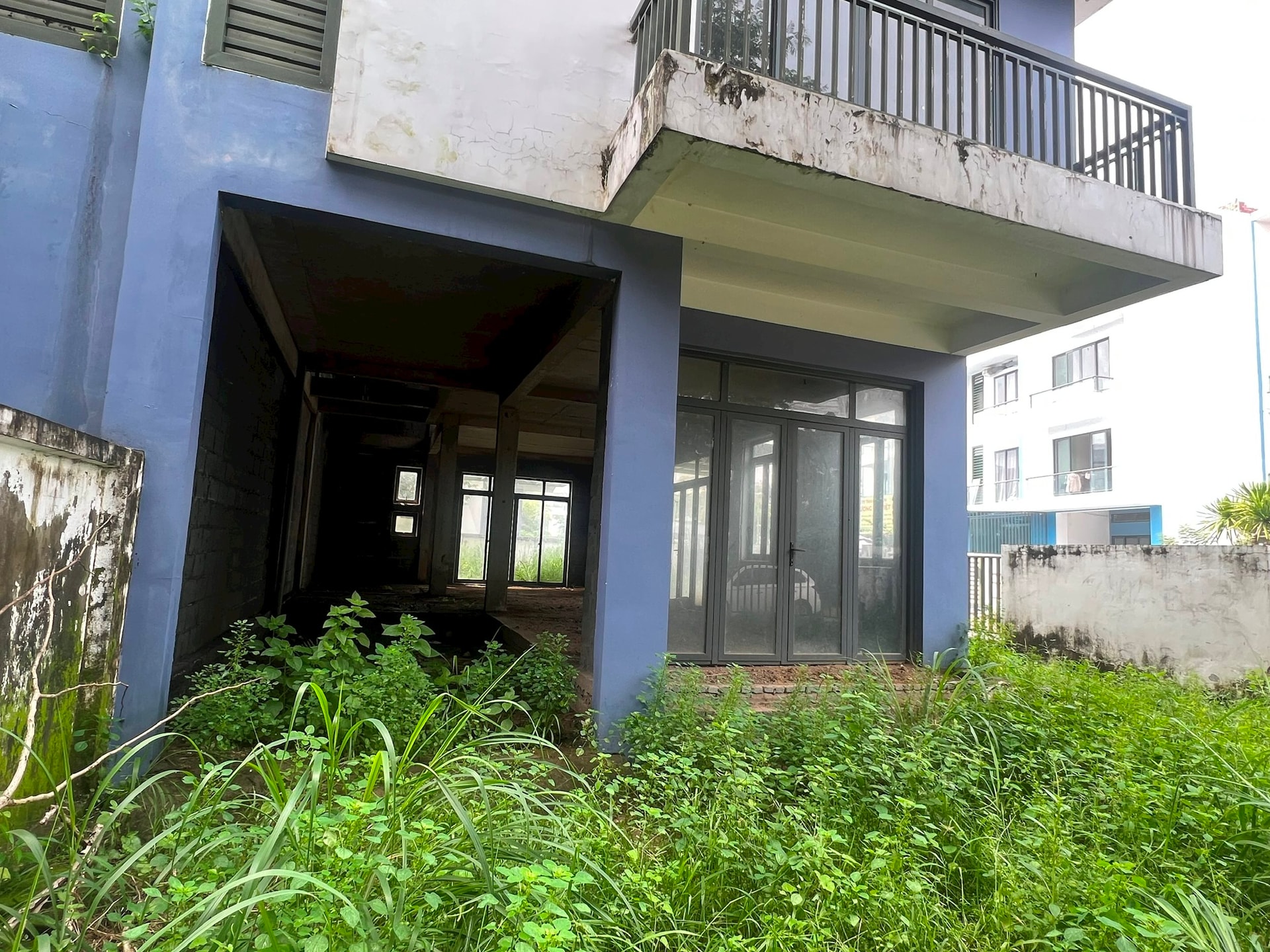 Một căn nhà bỏ hoang nhiều năm vẫn tăng giá gấp 2 - 3 lần có vô lý?- Ảnh 1.