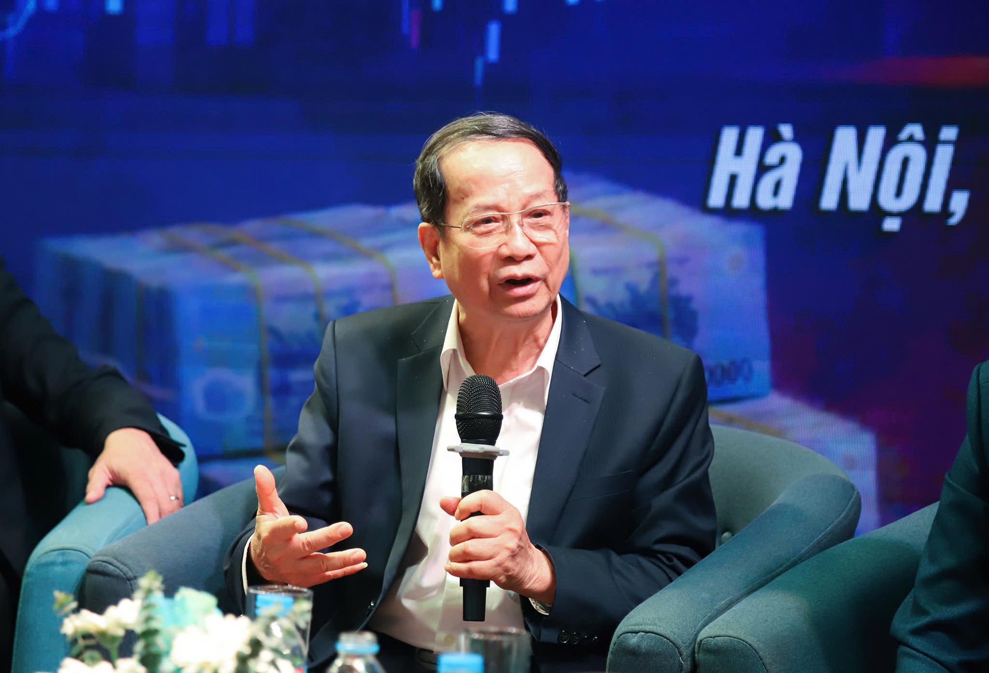 Cuối năm âm lịch, nhà đầu tư chọn “ôm” tiền mặt hay “giữ đất” vùng ven Hà Nội? - Ảnh 1. Cuối năm âm lịch, nhà đầu tư chọn “ôm” tiền mặt hay “giữ đất” vùng ven Hà Nội? - Ảnh 1.