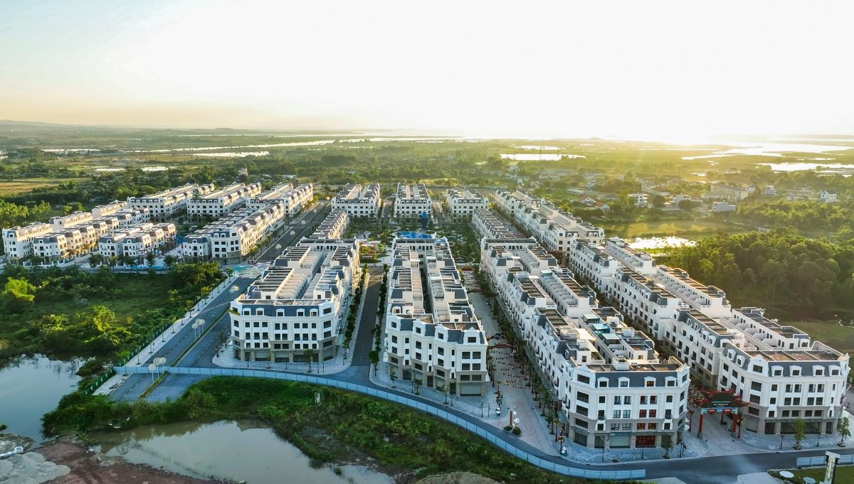 “Bắt sóng” du lịch thăng hoa, nhà đầu tư tìm về đô thị trung tâm Móng Cái- Ảnh 1. “Bắt sóng” du lịch thăng hoa, nhà đầu tư tìm về đô thị trung tâm Móng Cái- Ảnh 1.