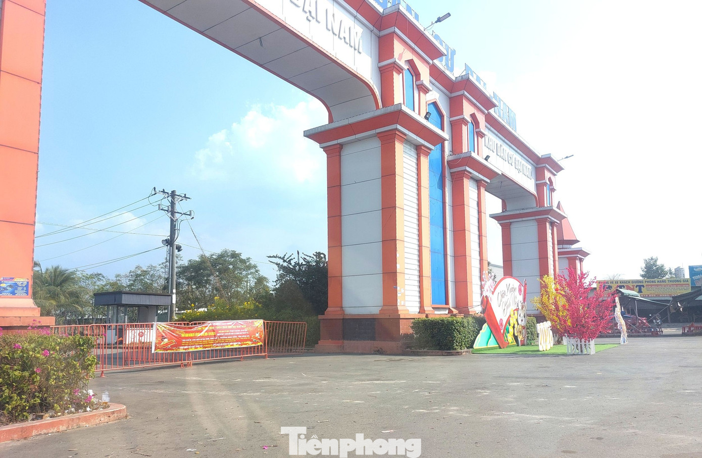 Hiện trạng Khu dân cư từng bố trí đất xây trung tâm chữa bệnh miễn phí cho ‘thần y’- Ảnh 1. Hiện trạng Khu dân cư từng bố trí đất xây trung tâm chữa bệnh miễn phí cho ‘thần y’- Ảnh 1.