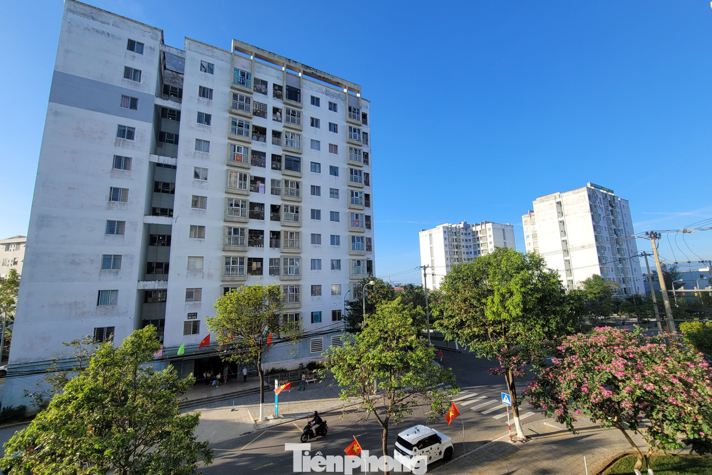 Người lao động chật vật vì giá thuê căn hộ ‘neo’ cao- Ảnh 1. Người lao động chật vật vì giá thuê căn hộ ‘neo’ cao- Ảnh 1.