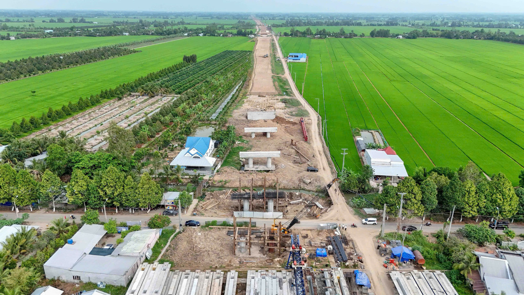 Loạt dự án nghìn tỷ đổ bộ thủ phủ miền Tây: Từ cao tốc trục dọc đến Trung tâm hành chính mới- Ảnh 6.