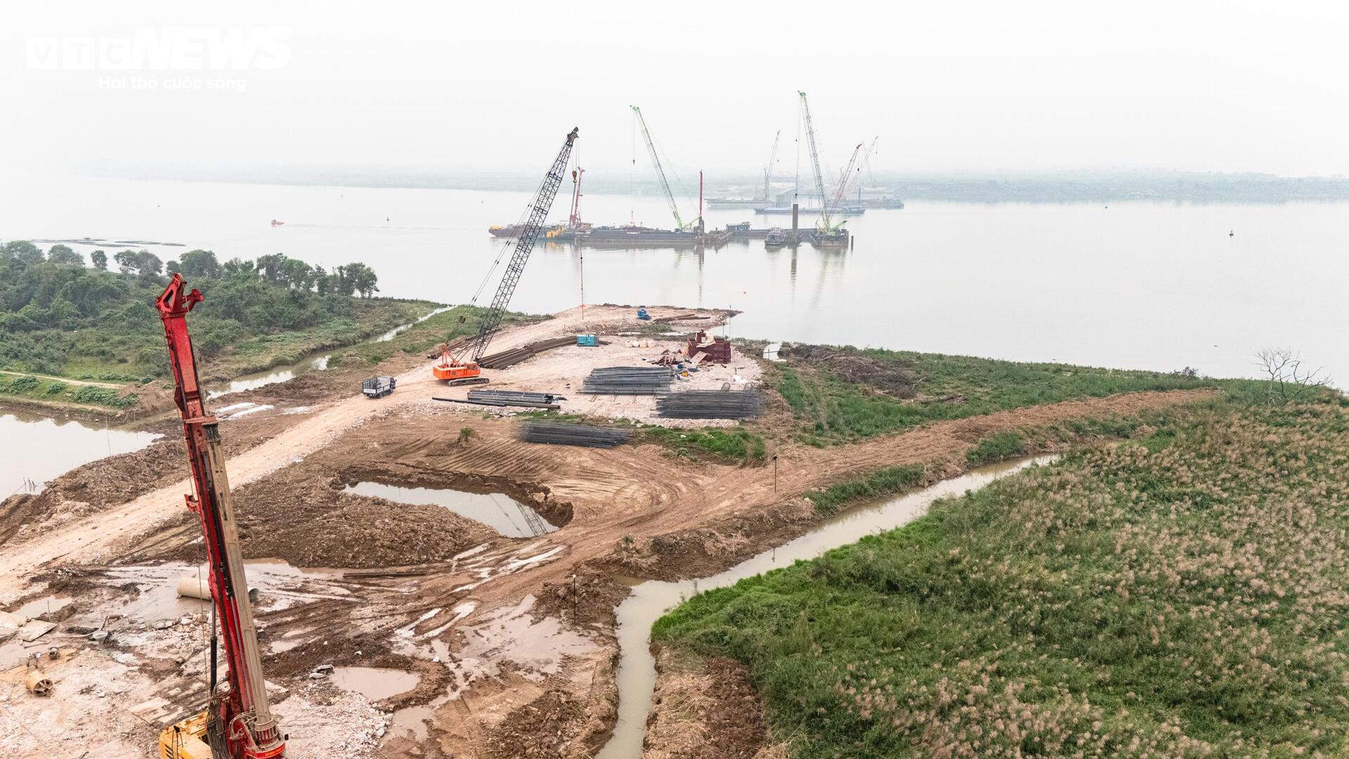 Mục sở thị đại công trường thi công 7 cầu bắc qua sông Hồng- Ảnh 1.