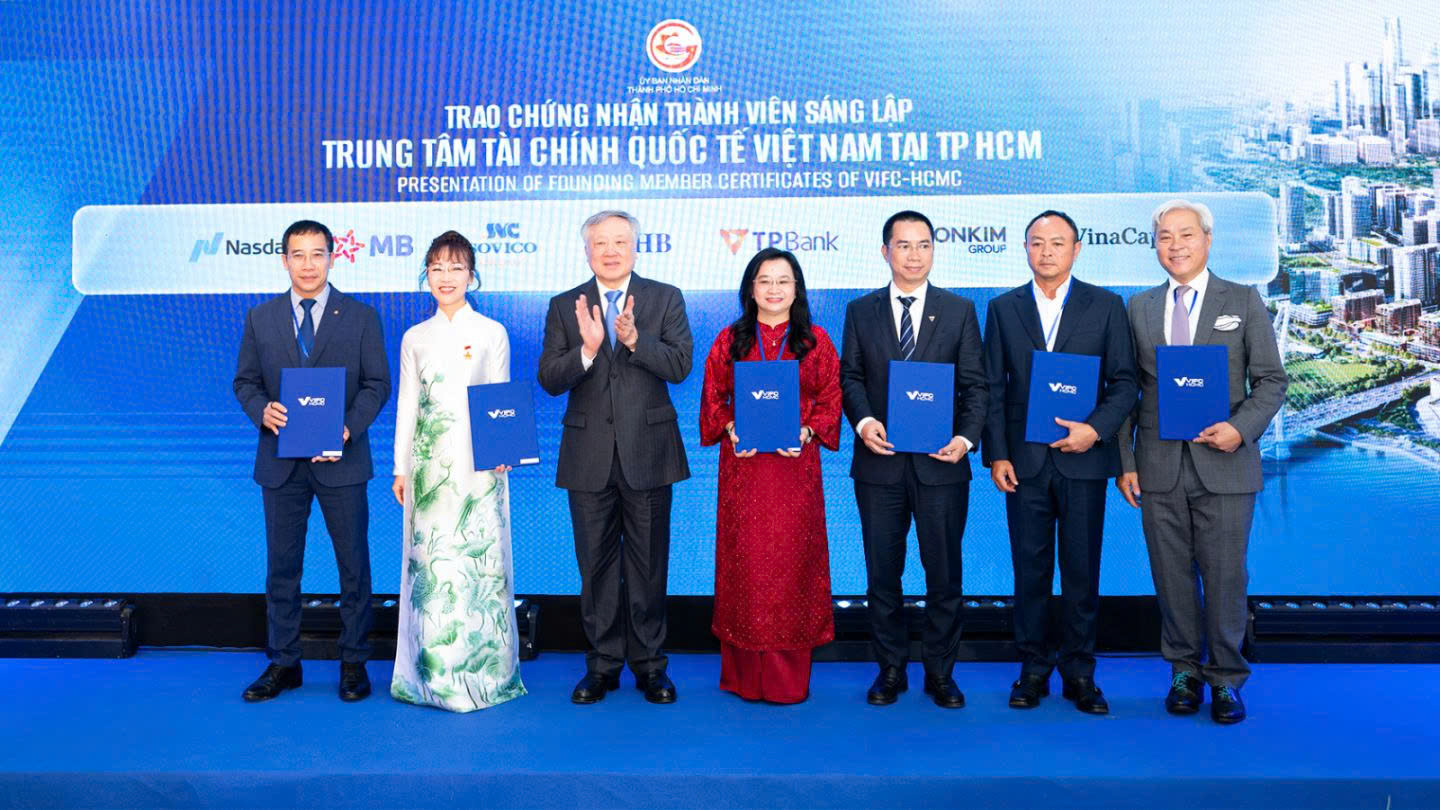 SonKim Group là thành viên sáng lập trung tâm tài chính quốc tế Việt Nam - Ảnh 2. SonKim Group là thành viên sáng lập trung tâm tài chính quốc tế Việt Nam - Ảnh 2.