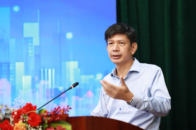 Chuyên gia: Hà Nội di dời 860.000 dân, chuyển người ra khỏi trung tâm phải song song tái cấu trúc toàn bộ hệ sinh thái đô thị- Ảnh 1. Chuyên gia: Hà Nội di dời 860.000 dân, chuyển người ra khỏi trung tâm phải song song tái cấu trúc toàn bộ hệ sinh thái đô thị- Ảnh 1.