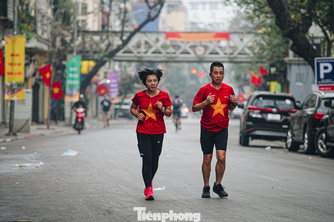 Vẻ đẹp hiếm có của Hà Nội trong buổi sáng đầu năm- Ảnh 12.