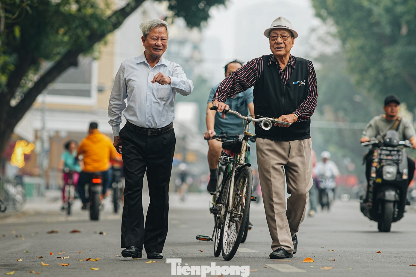 Vẻ đẹp hiếm có của Hà Nội trong buổi sáng đầu năm- Ảnh 36.