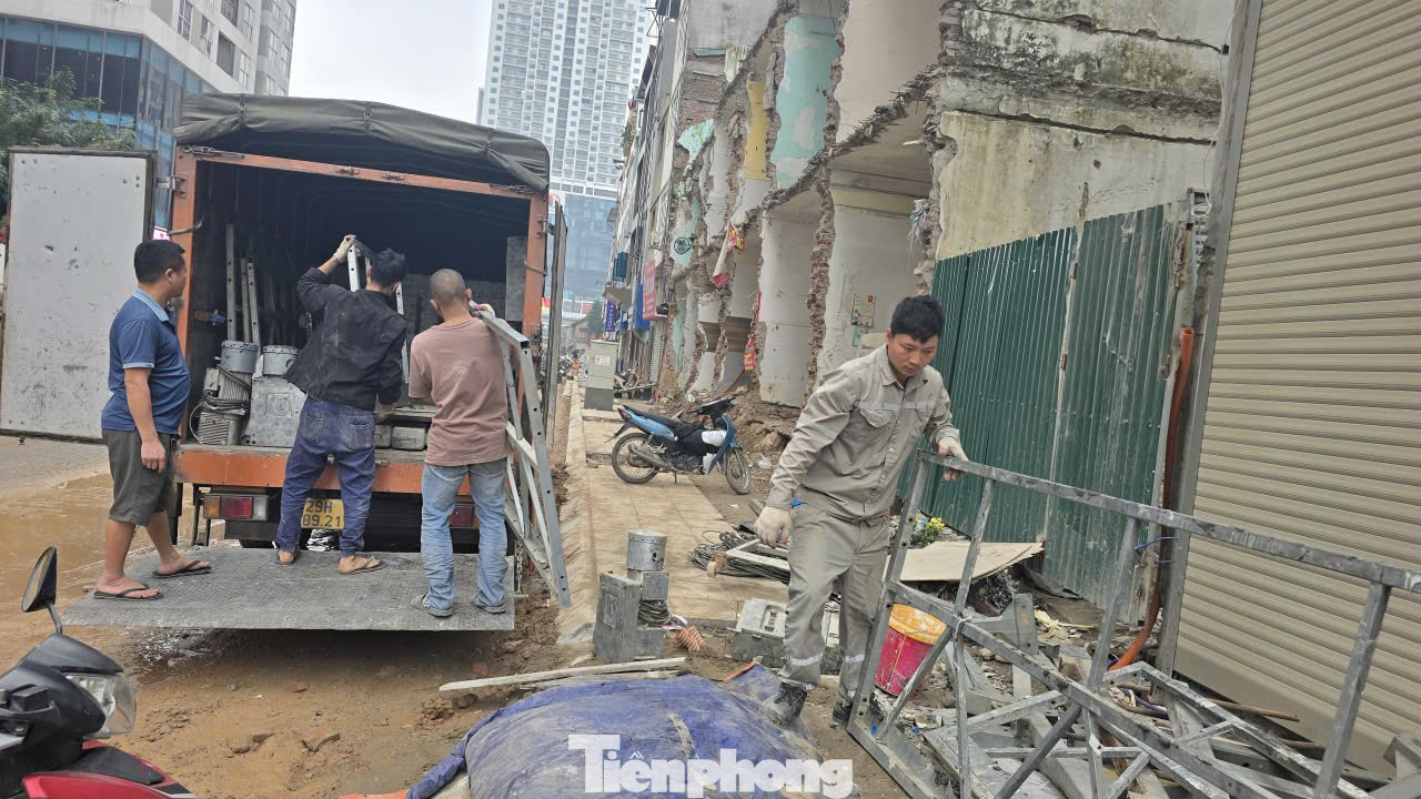 Ngổn ngang công trường thi công đường Nguyễn Tuân- Ảnh 14. Ngổn ngang công trường thi công đường Nguyễn Tuân- Ảnh 14.