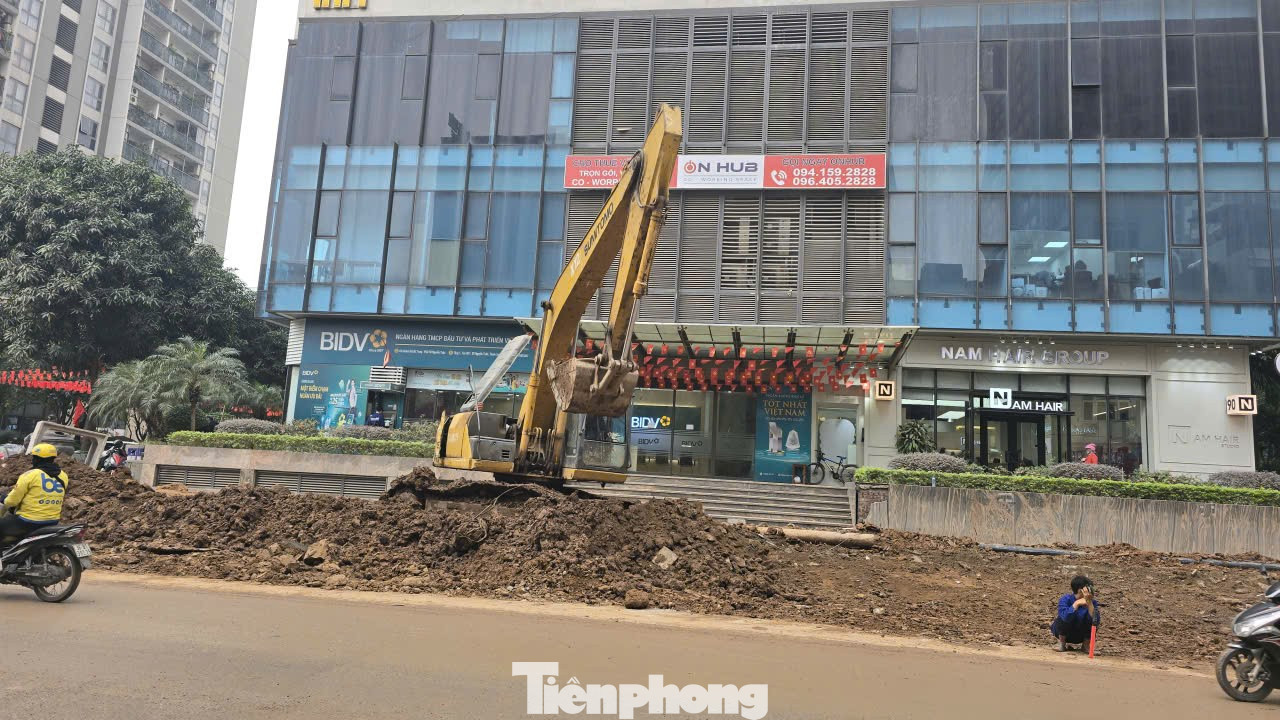 Ngổn ngang công trường thi công đường Nguyễn Tuân- Ảnh 10. Ngổn ngang công trường thi công đường Nguyễn Tuân- Ảnh 10.