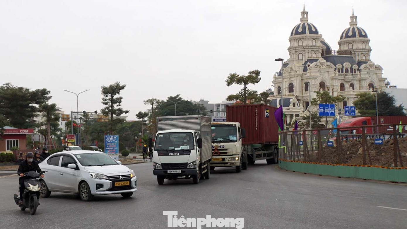 Lập rào chắn công trường hầm chui hơn 700 tỷ ở Hải Phòng ngày Tết- Ảnh 10. Lập rào chắn công trường hầm chui hơn 700 tỷ ở Hải Phòng ngày Tết- Ảnh 10.