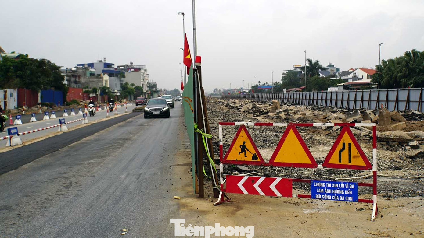 Lập rào chắn công trường hầm chui hơn 700 tỷ ở Hải Phòng ngày Tết- Ảnh 6. Lập rào chắn công trường hầm chui hơn 700 tỷ ở Hải Phòng ngày Tết- Ảnh 6.