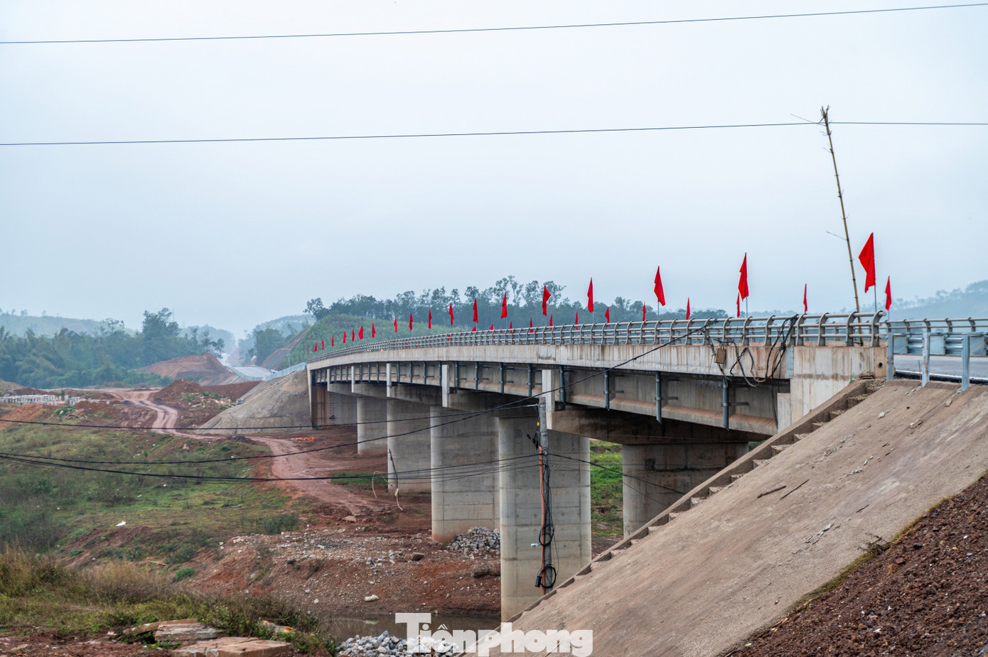 Diện mạo quốc lộ 2.300 tỷ qua Lạng Sơn vừa 'lên đời'- Ảnh 9. Diện mạo quốc lộ 2.300 tỷ qua Lạng Sơn vừa 'lên đời'- Ảnh 9.