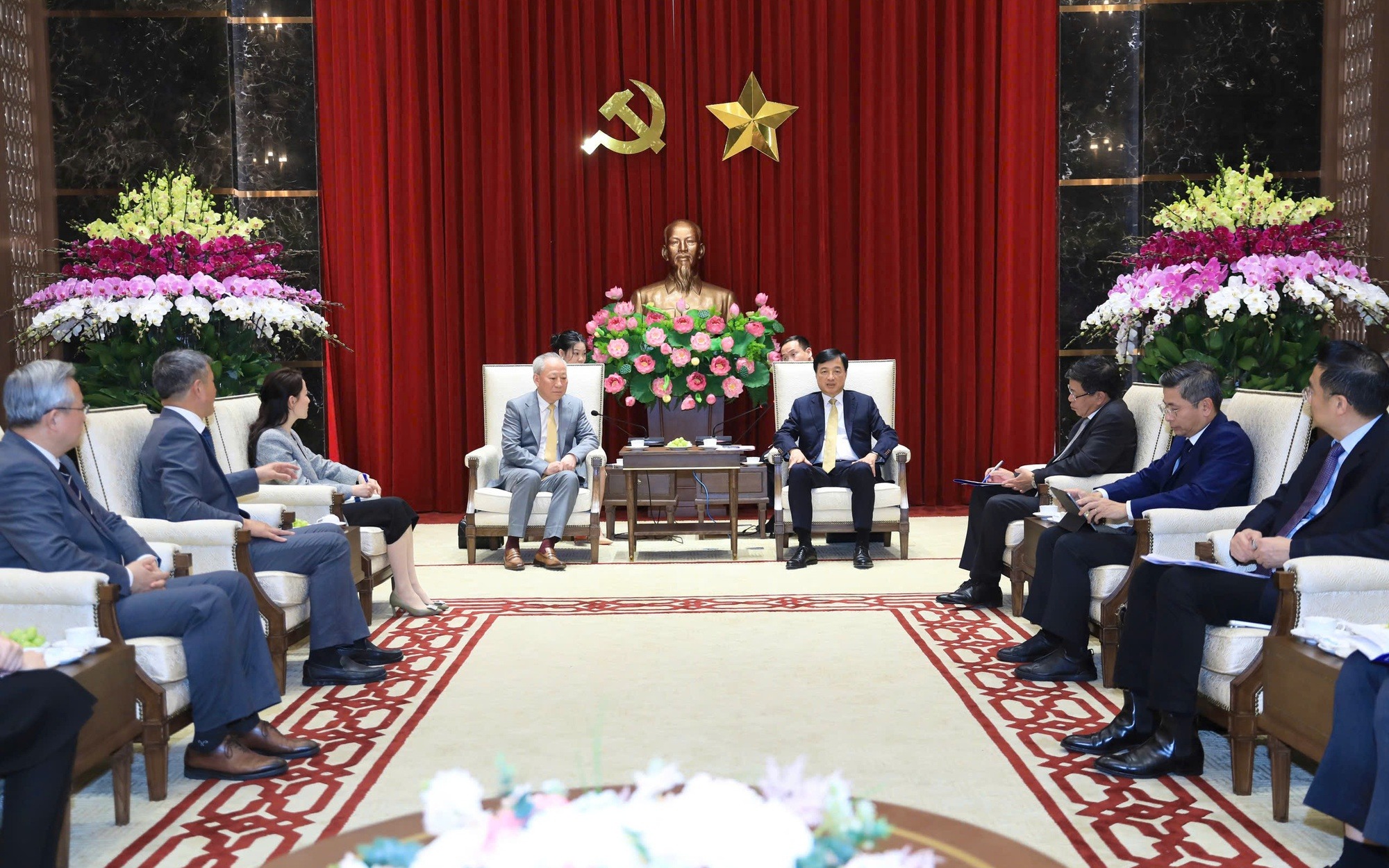 tq23-17708887744031881961031-1770890681408-17708906815621603650604 Tập đoàn xây dựng hàng đầu Trung Quốc cùng Vingroup xây cầu Tứ Liên - Ảnh 1.