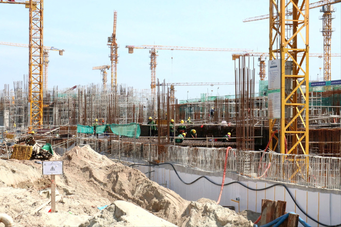 2.600 người làm xuyên Tết trên đại công trường dự án APEC ở Phú Quốc- Ảnh 2. 2.600 người làm xuyên Tết trên đại công trường dự án APEC ở Phú Quốc- Ảnh 2.
