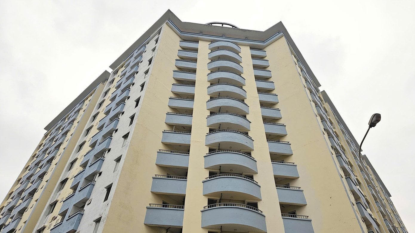 Khu tái định cư bỏ hoang trên 'đất vàng' Hà Nội hơn chục năm bất ngờ 'hồi sinh'- Ảnh 4. Khu tái định cư bỏ hoang trên 'đất vàng' Hà Nội hơn chục năm bất ngờ 'hồi sinh'- Ảnh 4.