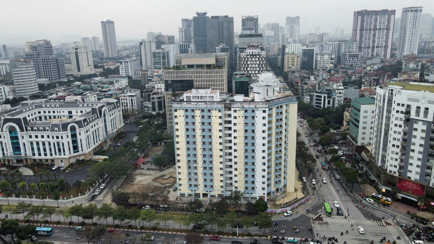 Khu tái định cư bỏ hoang trên 'đất vàng' Hà Nội hơn chục năm bất ngờ 'hồi sinh'- Ảnh 6. Khu tái định cư bỏ hoang trên 'đất vàng' Hà Nội hơn chục năm bất ngờ 'hồi sinh'- Ảnh 6.