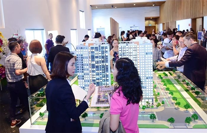 “Lá chắn vàng” của môi giới chuyên nghiệp trong năm mới Bính Ngọ- Ảnh 3. “Lá chắn vàng” của môi giới chuyên nghiệp trong năm mới Bính Ngọ- Ảnh 3.