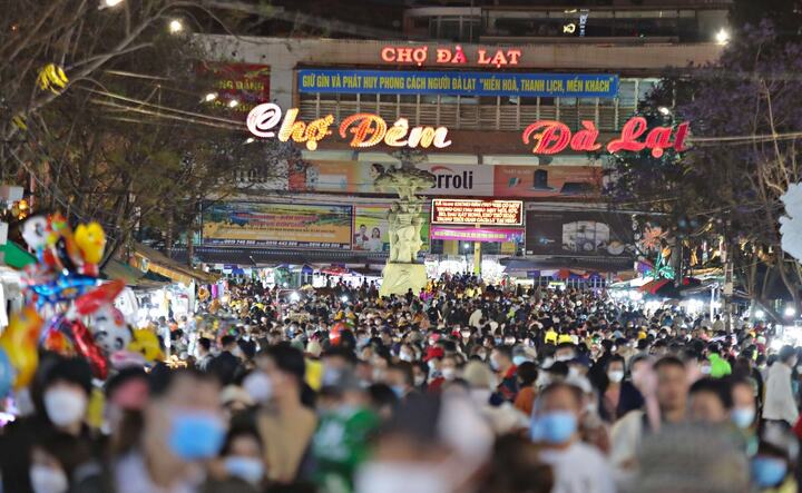 Mùng 5 Tết Bính Ngọ 2026, khách sạn tại Nha Trang, Đà Lạt vẫn kín phòng- Ảnh 3. Mùng 5 Tết Bính Ngọ 2026, khách sạn tại Nha Trang, Đà Lạt vẫn kín phòng- Ảnh 3.