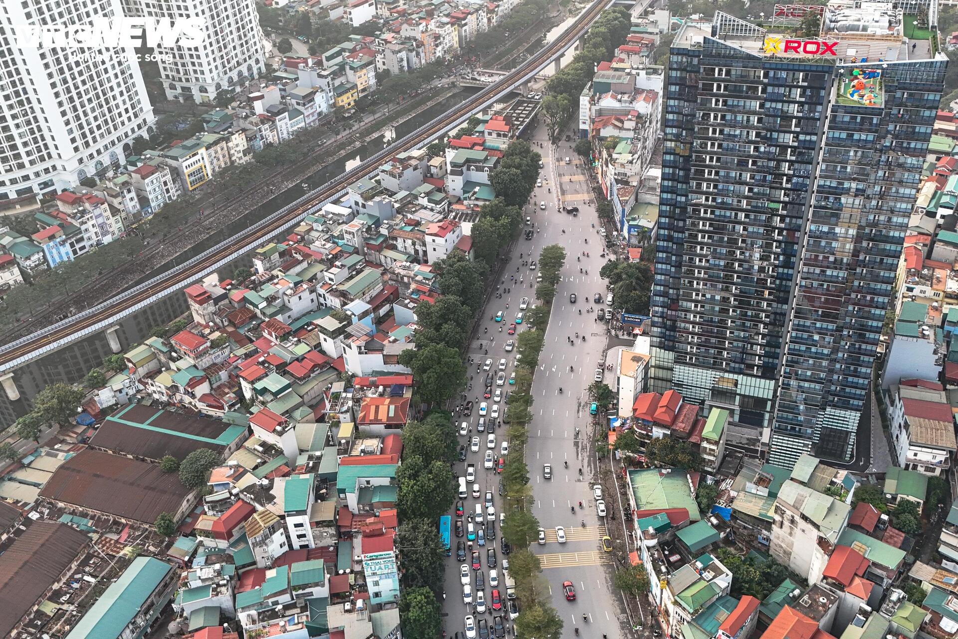 Hiện trạng đường Láng trước đề xuất mở rộng lên gần 54m- Ảnh 8. Hiện trạng đường Láng trước đề xuất mở rộng lên gần 54m- Ảnh 8.
