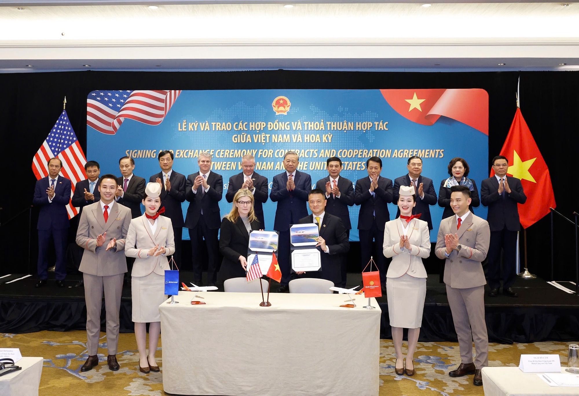 ky-ket-1771471900101716329938-1771661357967-17716613583741705131510 Cục trưởng Uông Việt Dũng nói về các hợp đồng "khủng" của hàng không Việt Nam ngày đầu năm mới - Ảnh 3.