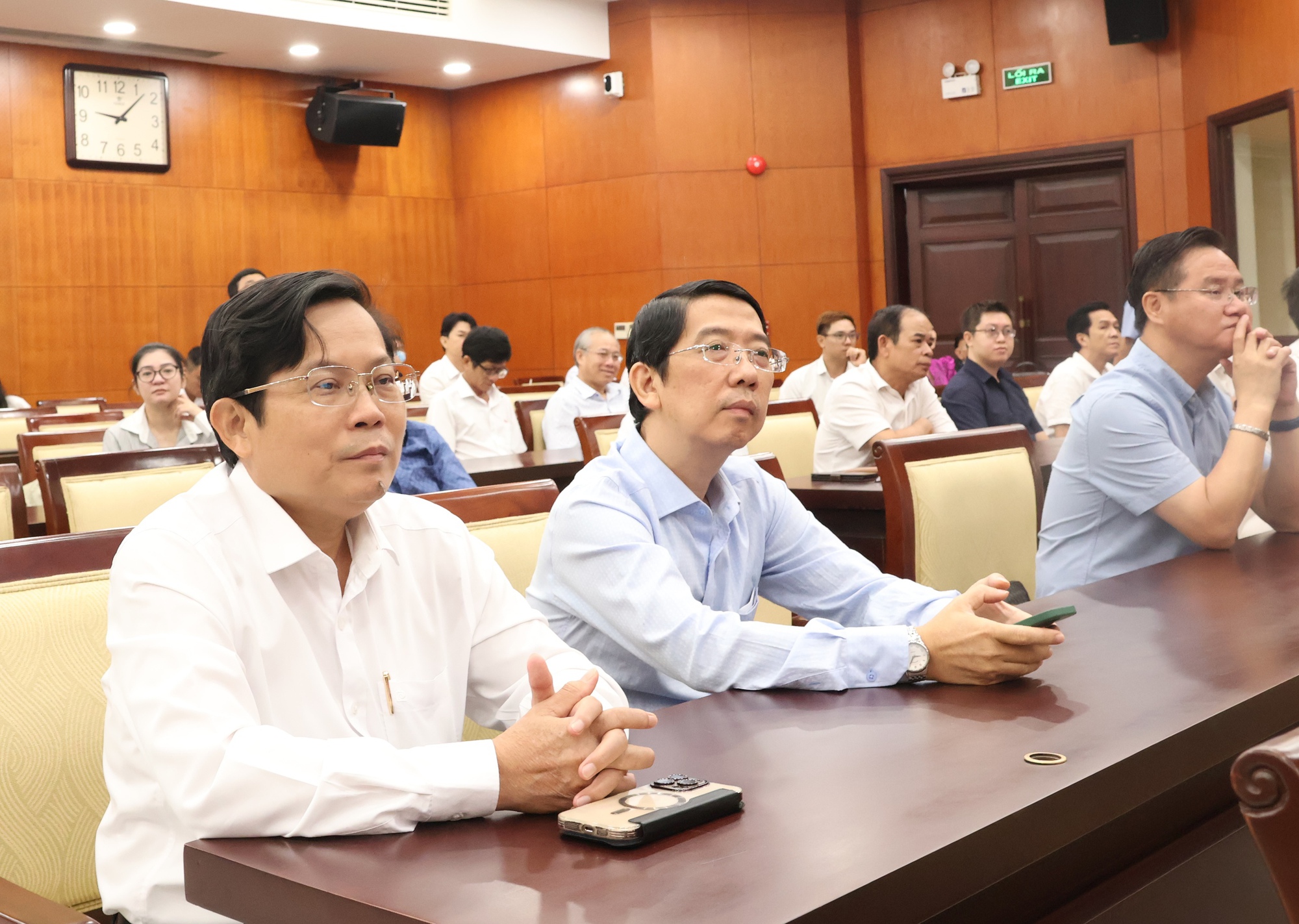 img3841-1772681256094266676681-1772701750679-17727017508791029509750 Lãnh đạo Thành ủy TPHCM thông tin tiến độ Nhà hát Giao hưởng và trung tâm biểu diễn Thủ Thiêm - Ảnh 9.