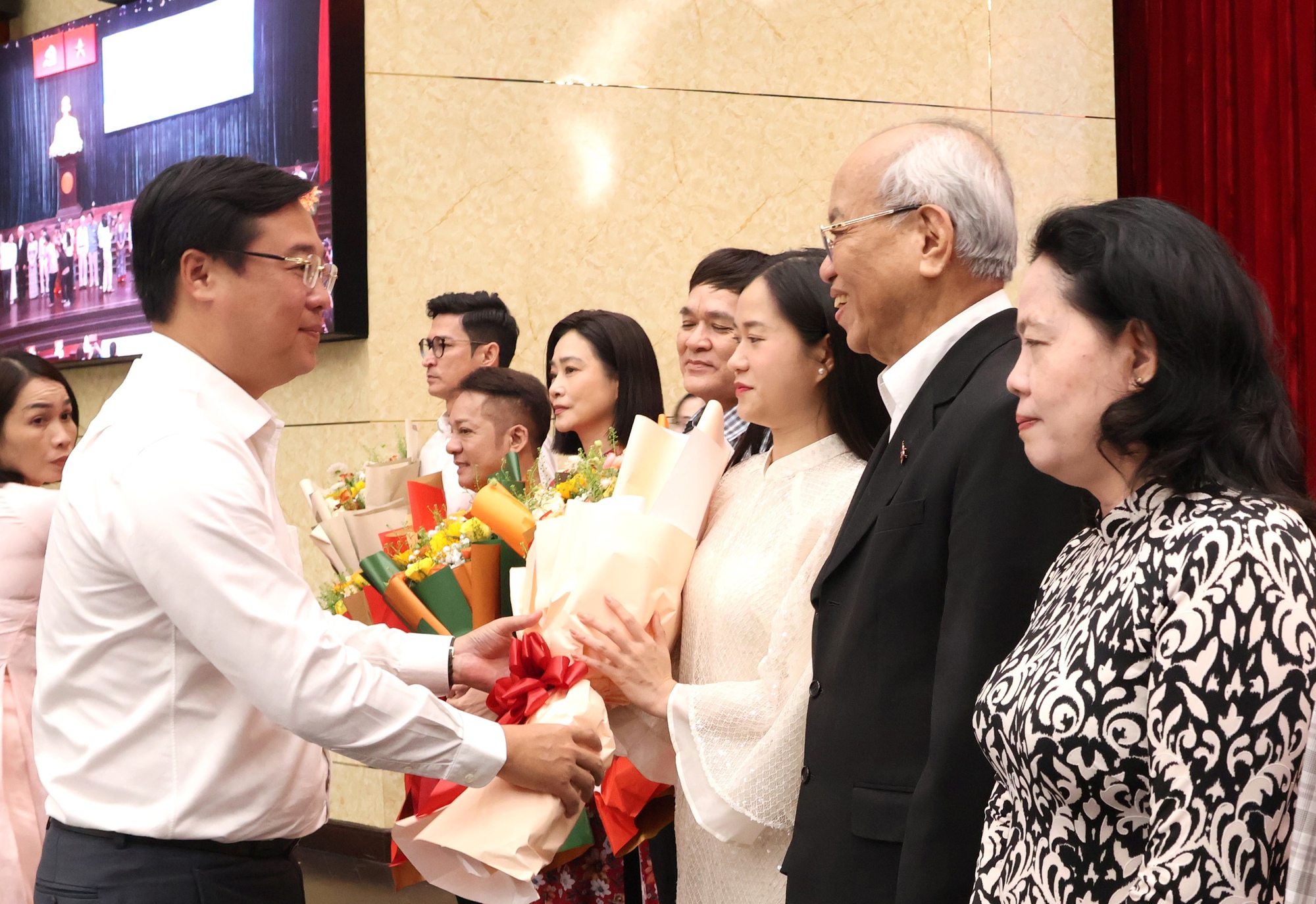 img3939-17726943058651424809487-1772701731611-1772701732082581938960 Lãnh đạo Thành ủy TPHCM thông tin tiến độ Nhà hát Giao hưởng và trung tâm biểu diễn Thủ Thiêm - Ảnh 3.