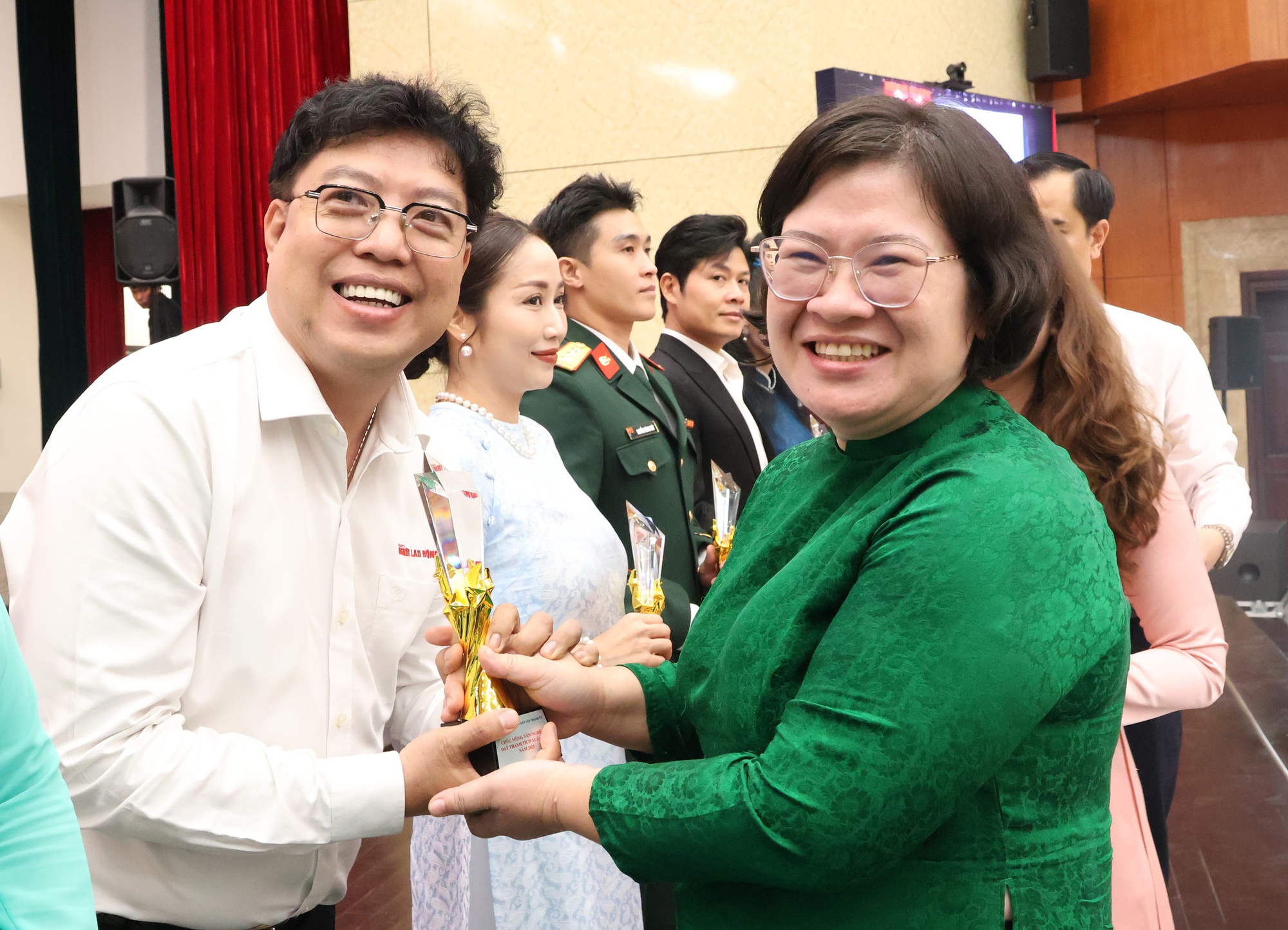 img3956-17726943023271109767103-1772701743780-1772701743979193555238 Lãnh đạo Thành ủy TPHCM thông tin tiến độ Nhà hát Giao hưởng và trung tâm biểu diễn Thủ Thiêm - Ảnh 5.