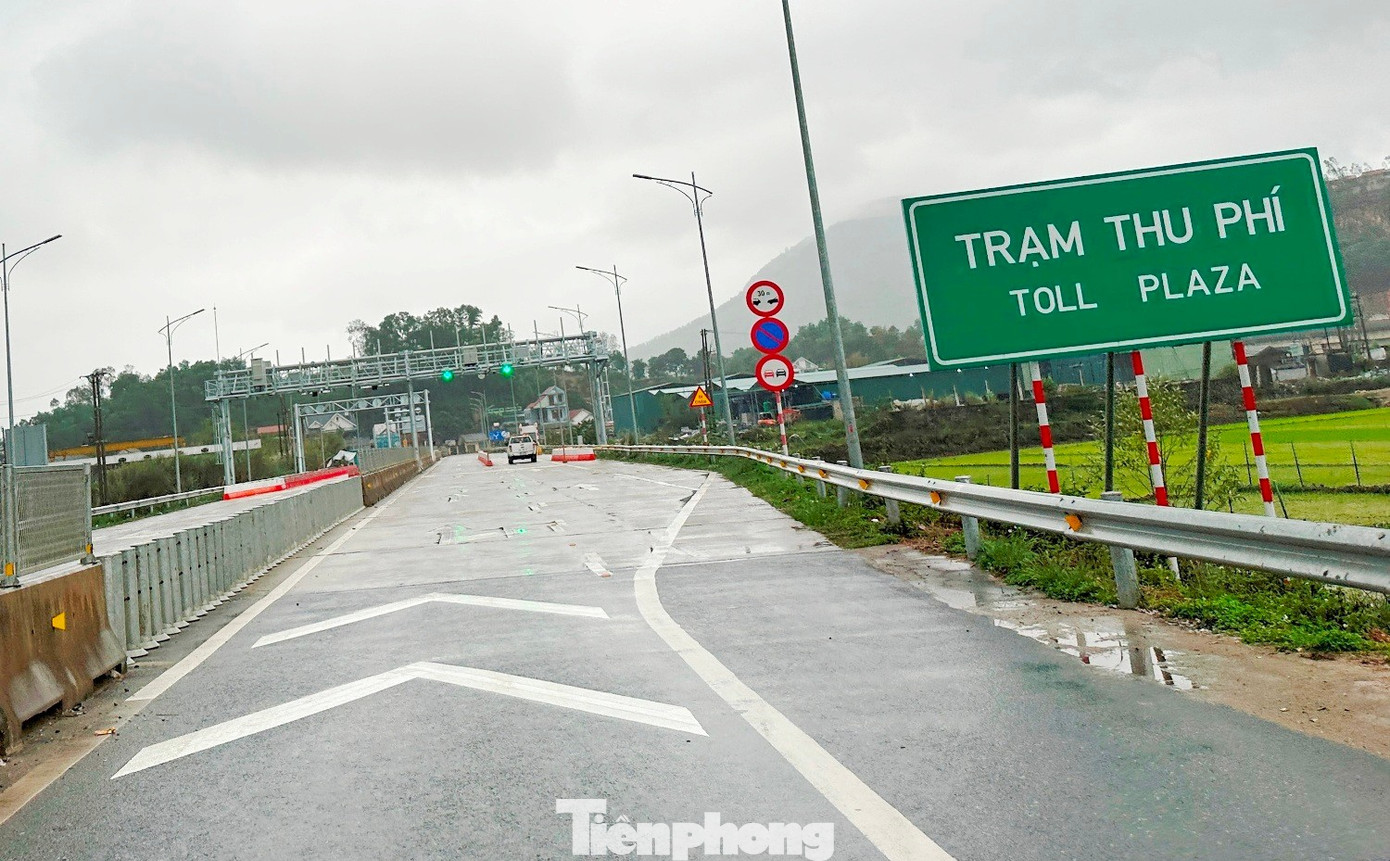 Tận thấy các trạm thu phí tự động hiện đại vừa vận hành trên cao tốc Bắc - Nam- Ảnh 1. Tận thấy các trạm thu phí tự động hiện đại vừa vận hành trên cao tốc Bắc - Nam- Ảnh 1.